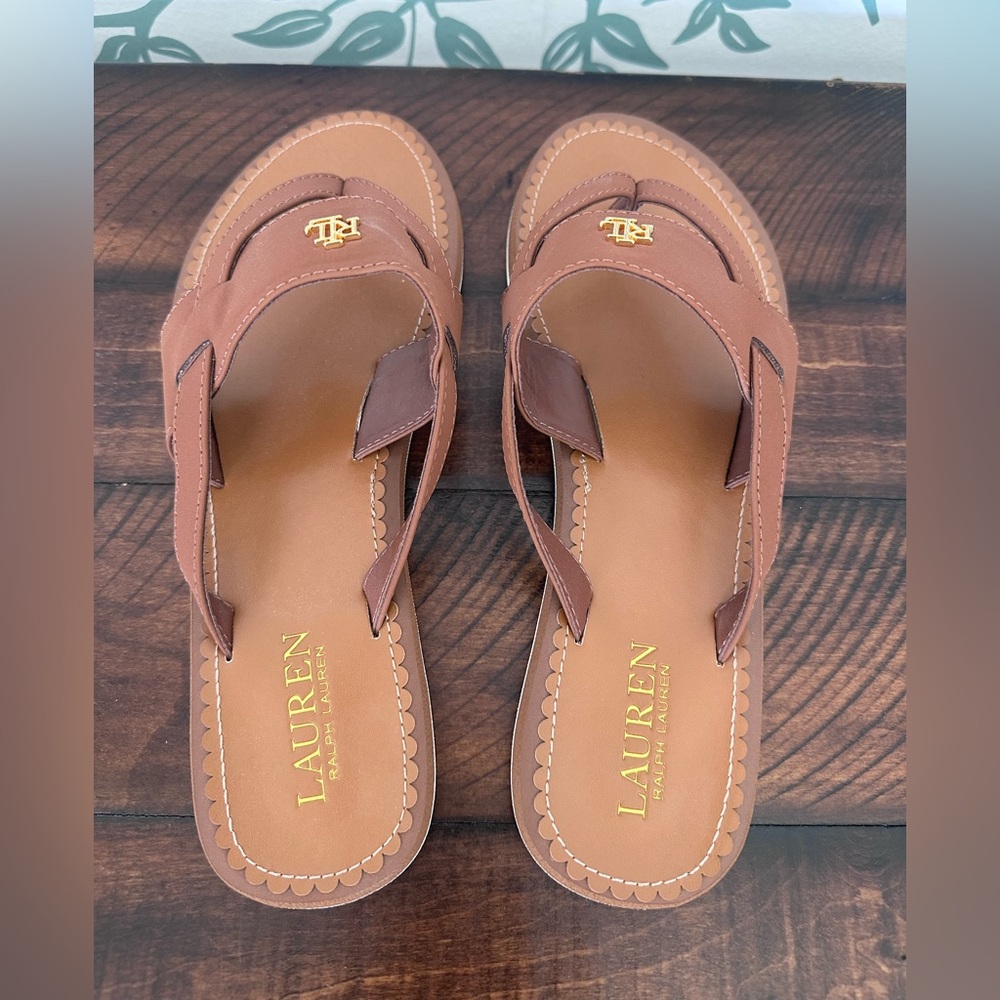 Lauren Ralph Lauren. Rosalind Flip Flops - Picture 6 of 8